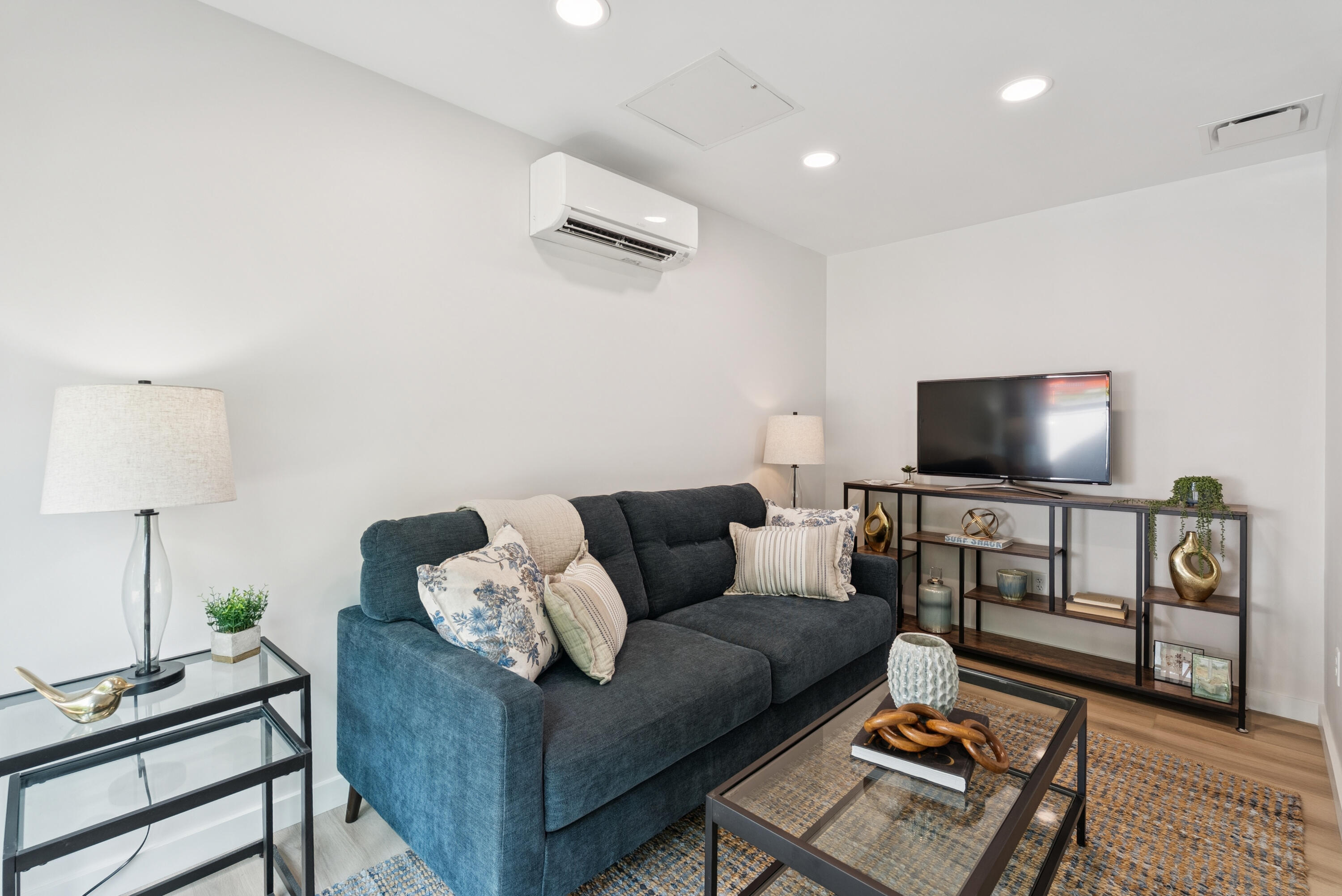 3 Cedar Bend, Unit 3 Boothbay, ME 04537 - Photo 18 of 36 Living 4