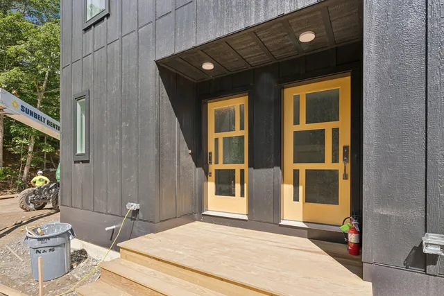 $495,000 | 3 Cedar Bend, Unit 3, Boothbay, ME 04537