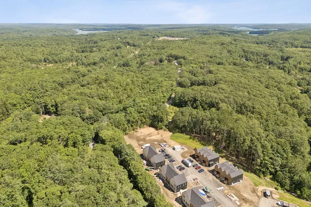 $495,000 | 3 Cedar Bend, Unit 3, Boothbay, ME 04537