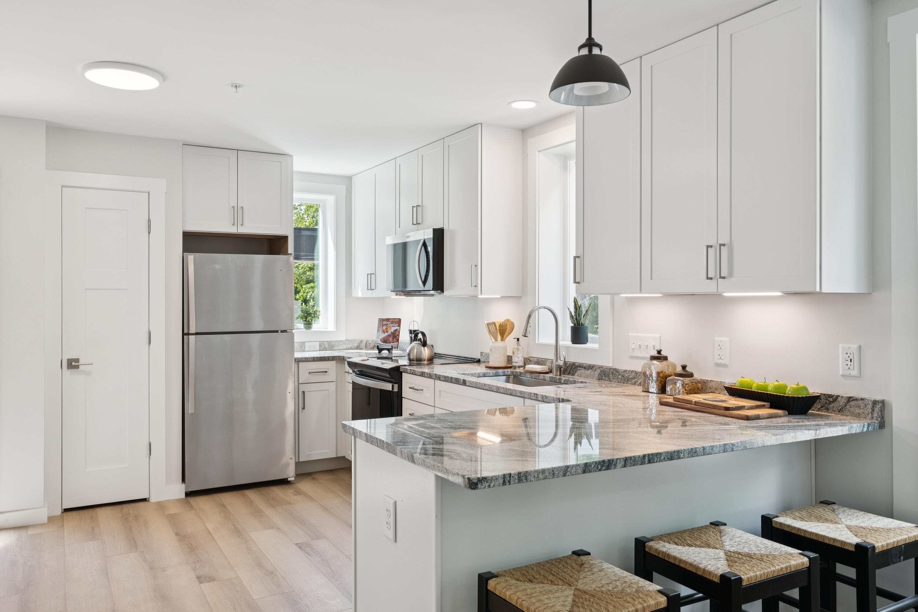 3 Cedar Bend, Unit 3 Boothbay, ME 04537 - Photo 5 of 36 Kitchen 5