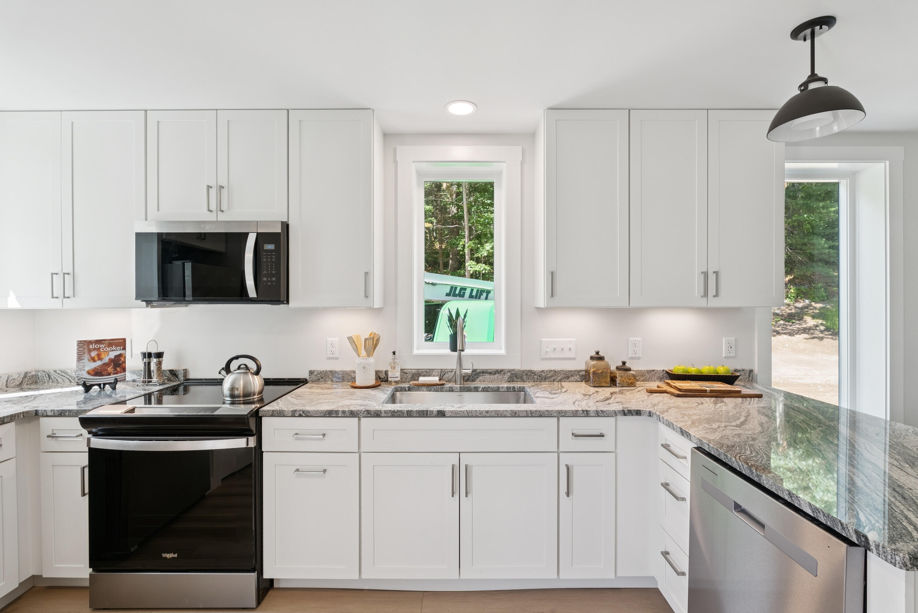 3 Cedar Bend, Unit 3 Boothbay, ME 04537 - Photo 6 of 36 Kitchen 6