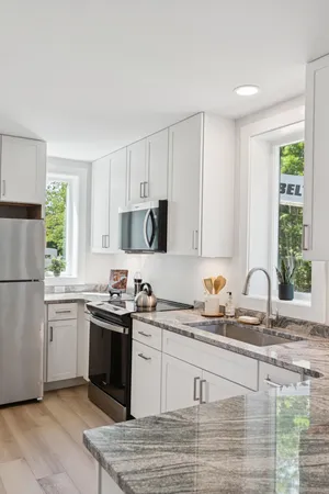 $375,000 | 3 Cedar Bend, Unit 3, Boothbay, ME 04537