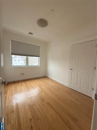 $2,900 | 725 River Road, Unit 1B, New Milford, NJ 07646