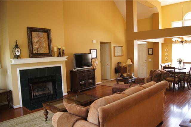 233 Savannah Ridge Murfreesboro, TN 37127 - Photo 4 of 20 Unique columns are beautiful, must see in person