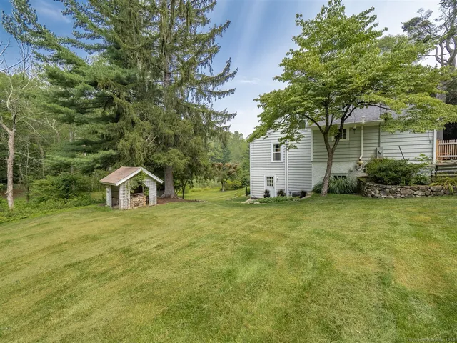 $949,000 | 283 Redding Road, Redding, CT 06896