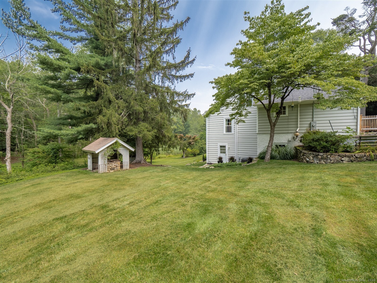 283 Redding Road Redding, CT 06896 - Photo 29 of 35