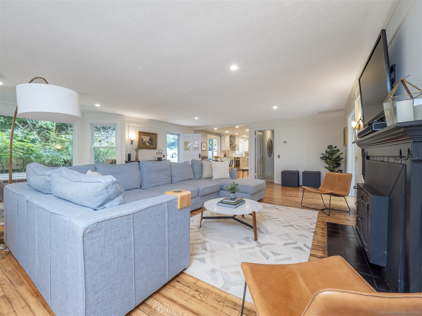 283 Redding Road Redding, CT 06896 - Photo 4 of 35