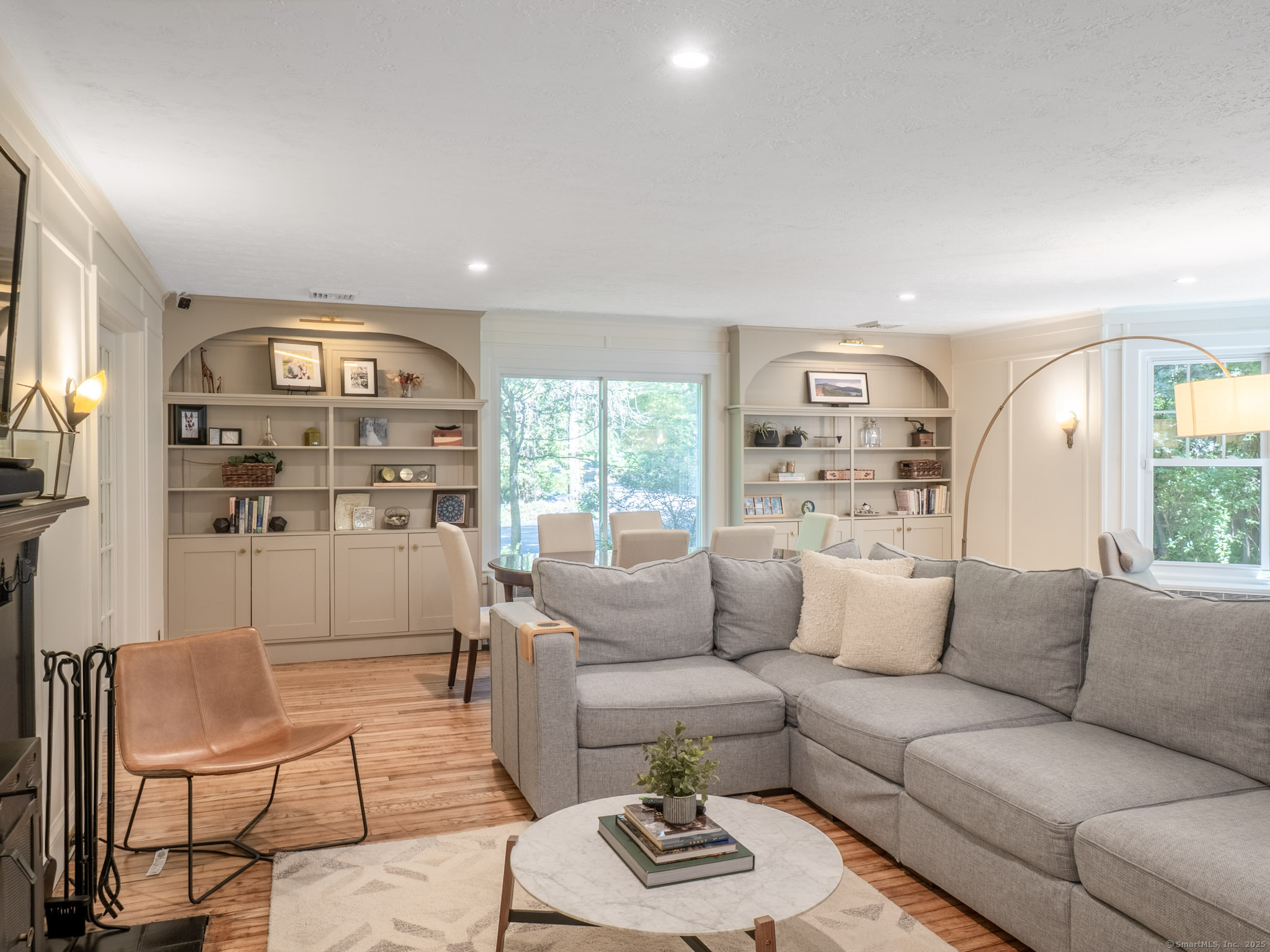 283 Redding Road Redding, CT 06896 - Photo 5 of 35