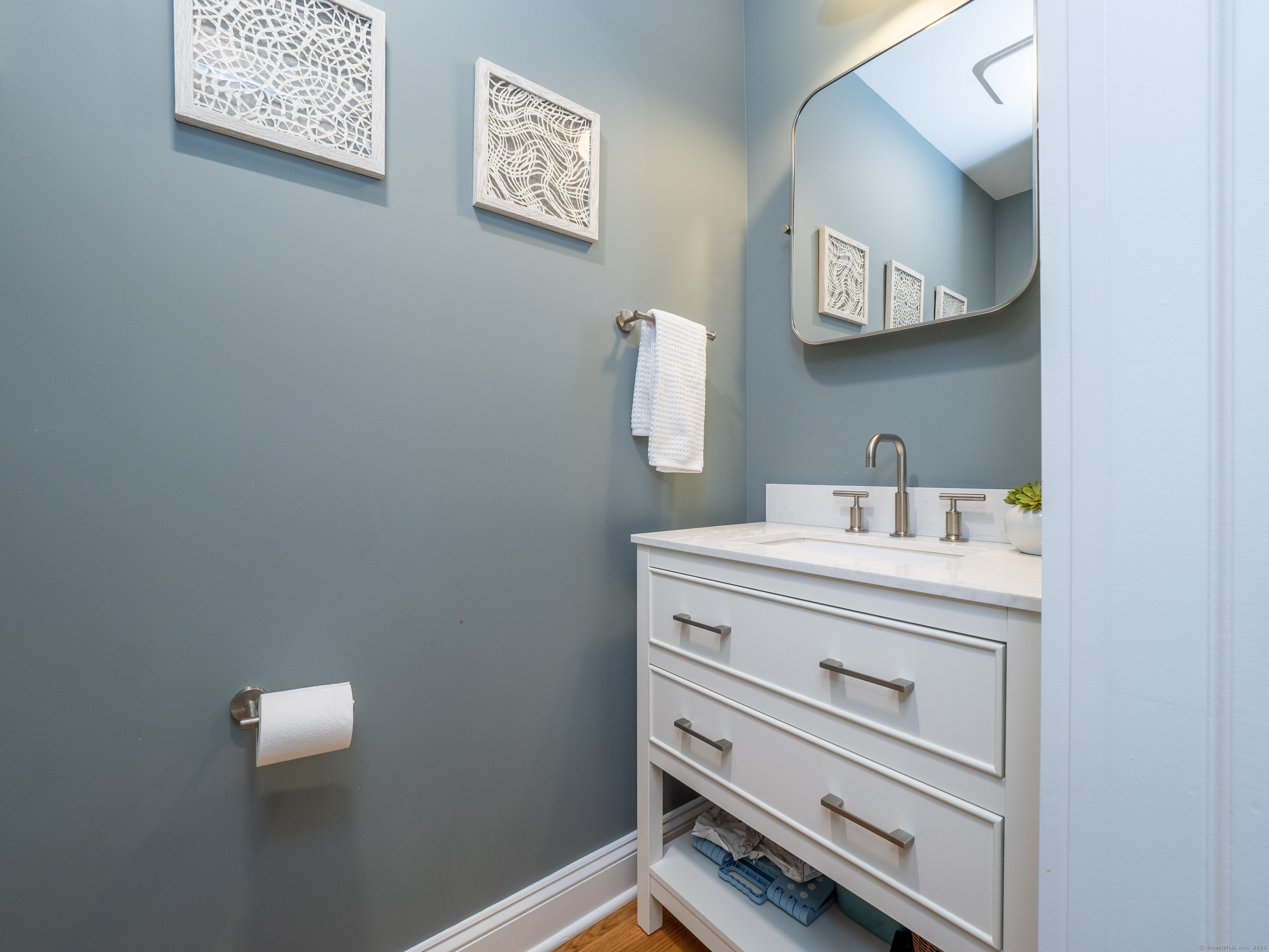 283 Redding Road Redding, CT 06896 - Photo 10 of 35