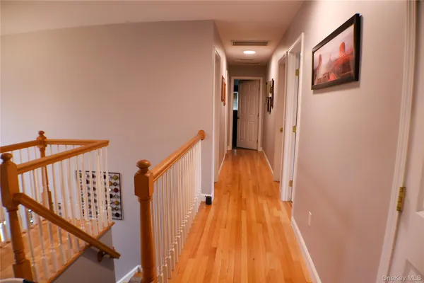 $697,000 | 5 Juniper Way, Wappingers Falls, NY 12590