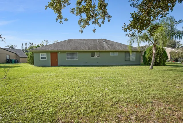 $2,450 | 737 Southwest Belmont Circle, Port St. Lucie, FL 34953