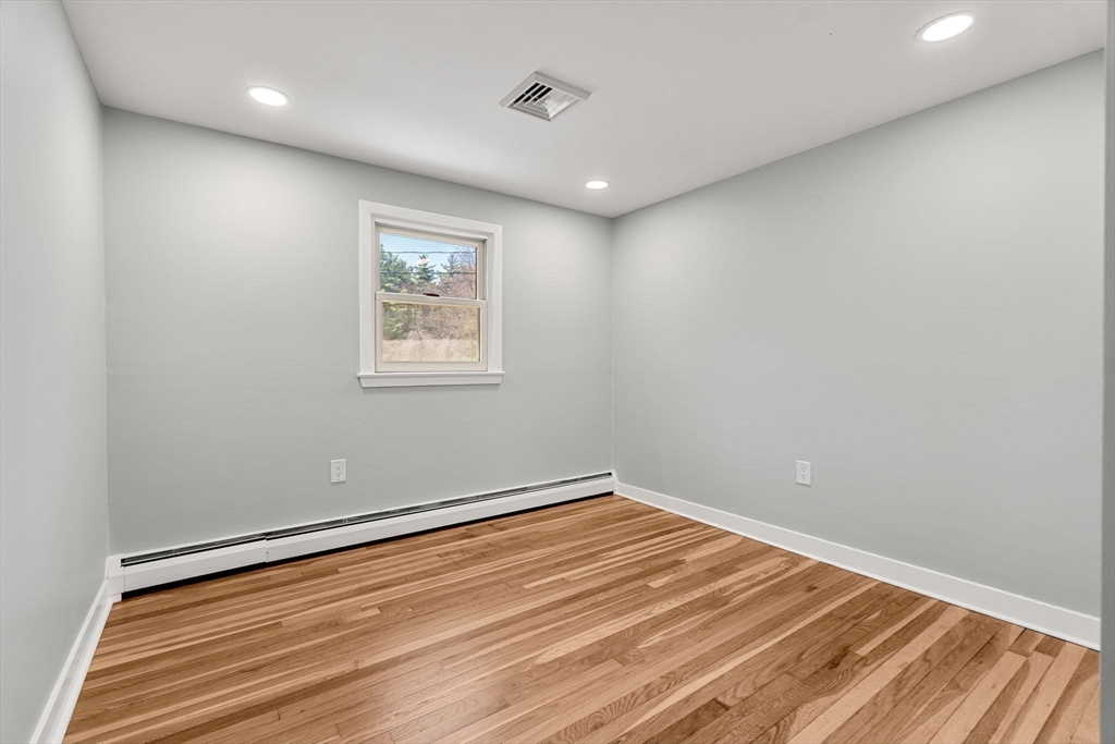83 Thurlow Street Georgetown, MA 01833 - Photo 14 of 26