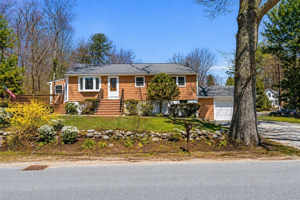 83 Thurlow Street Georgetown, MA 01833 - Photo 2 of 26