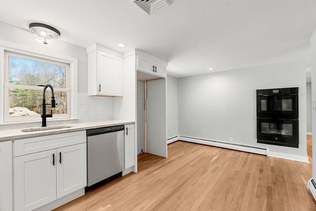 83 Thurlow Street Georgetown, MA 01833 - Photo 9 of 26