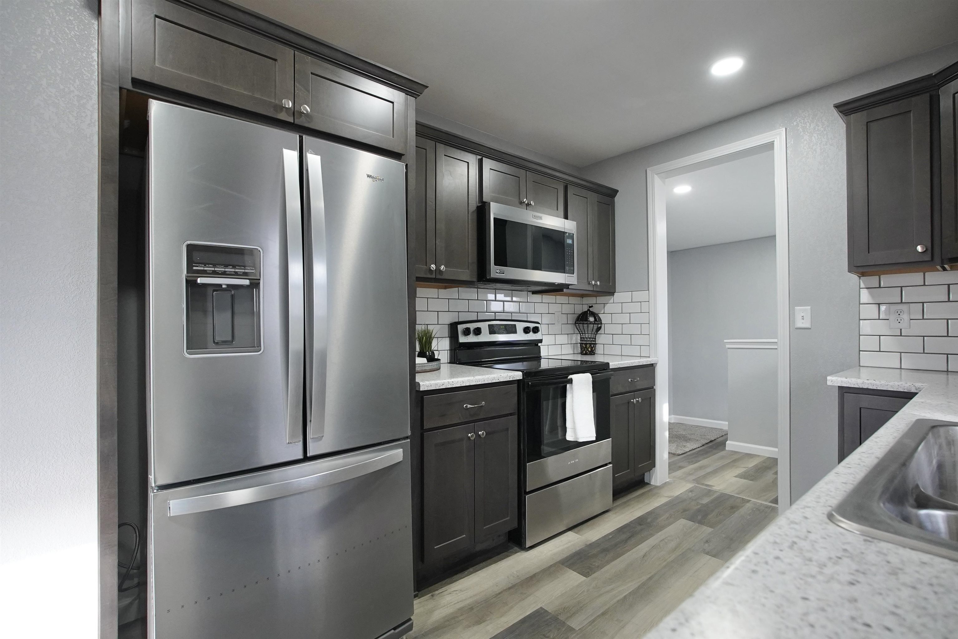 1215 South Locust Street Casper, WY 82604 - Photo 4 of 37