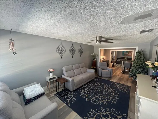 $3,000 | 5708 27th Avenue South, Gulfport, FL 33707