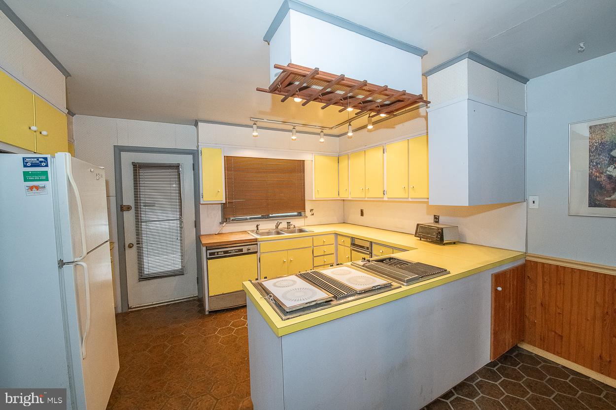 1362 Woodland Road Rydal, PA 19046 - Photo 7 of 12