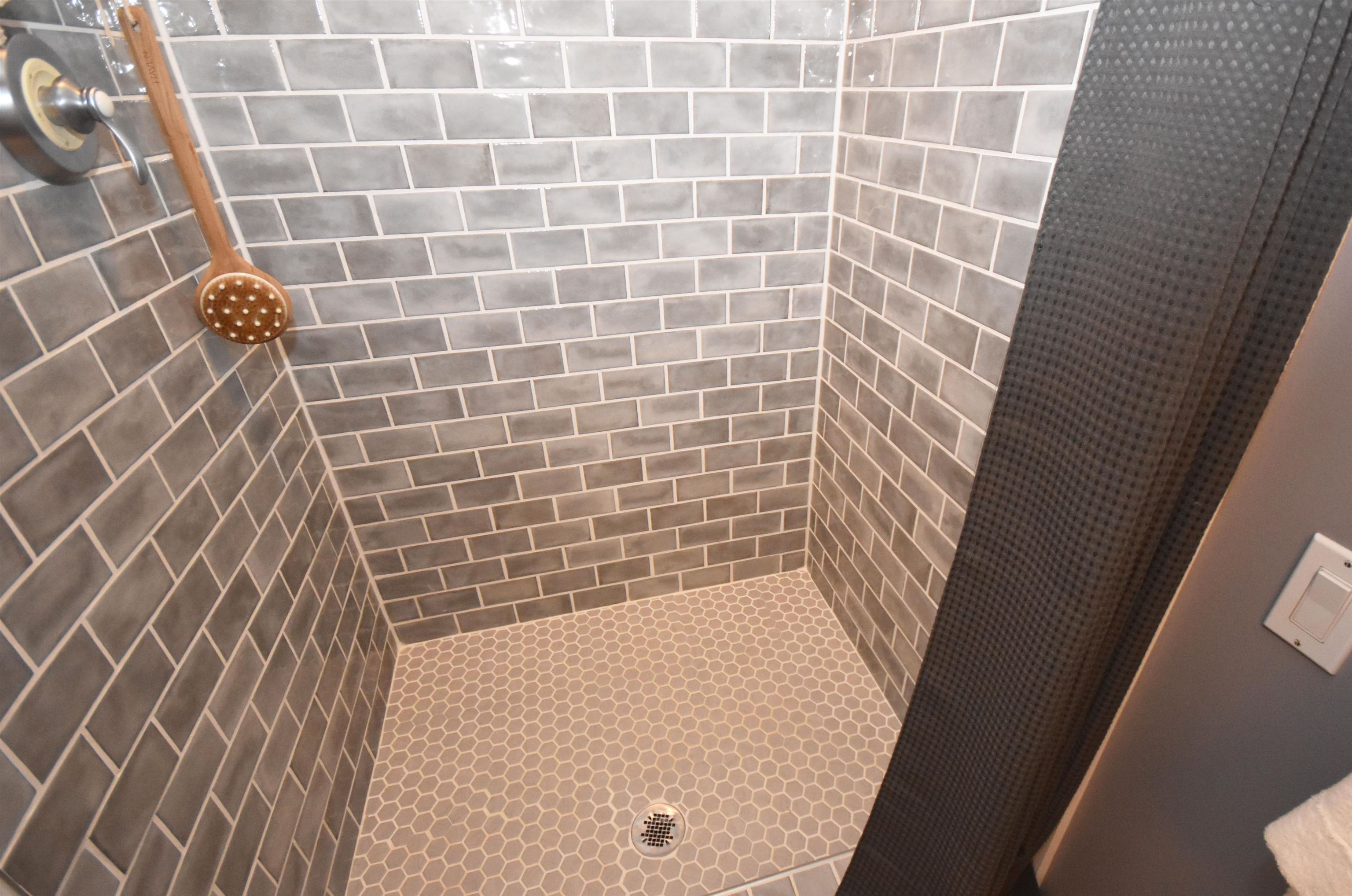 3287 West Darwin Road Maple City, MI 49664 - Photo 45 of 90 1915153-44.JPG