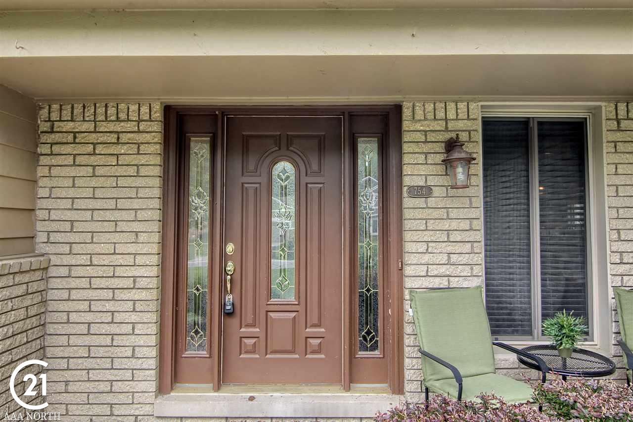 754 Snowmass Drive Rochester Hills, MI 48309 - Photo 3 of 30