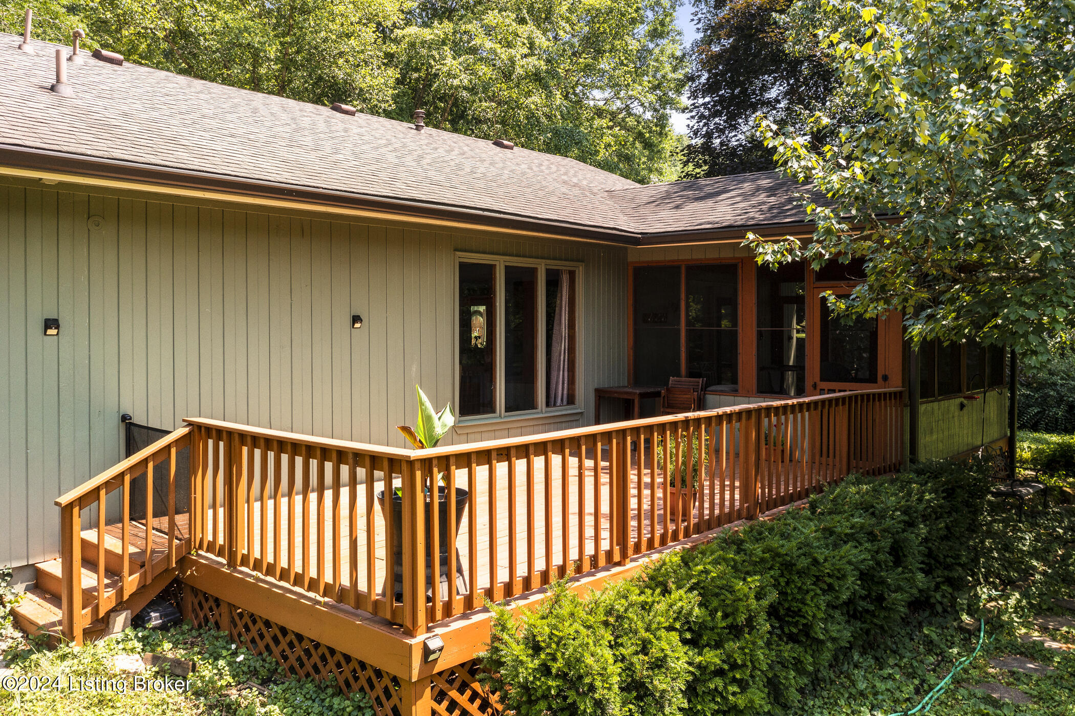 1908 North Rose Island Road Prospect, KY 40059 - Photo 42 of 55 15