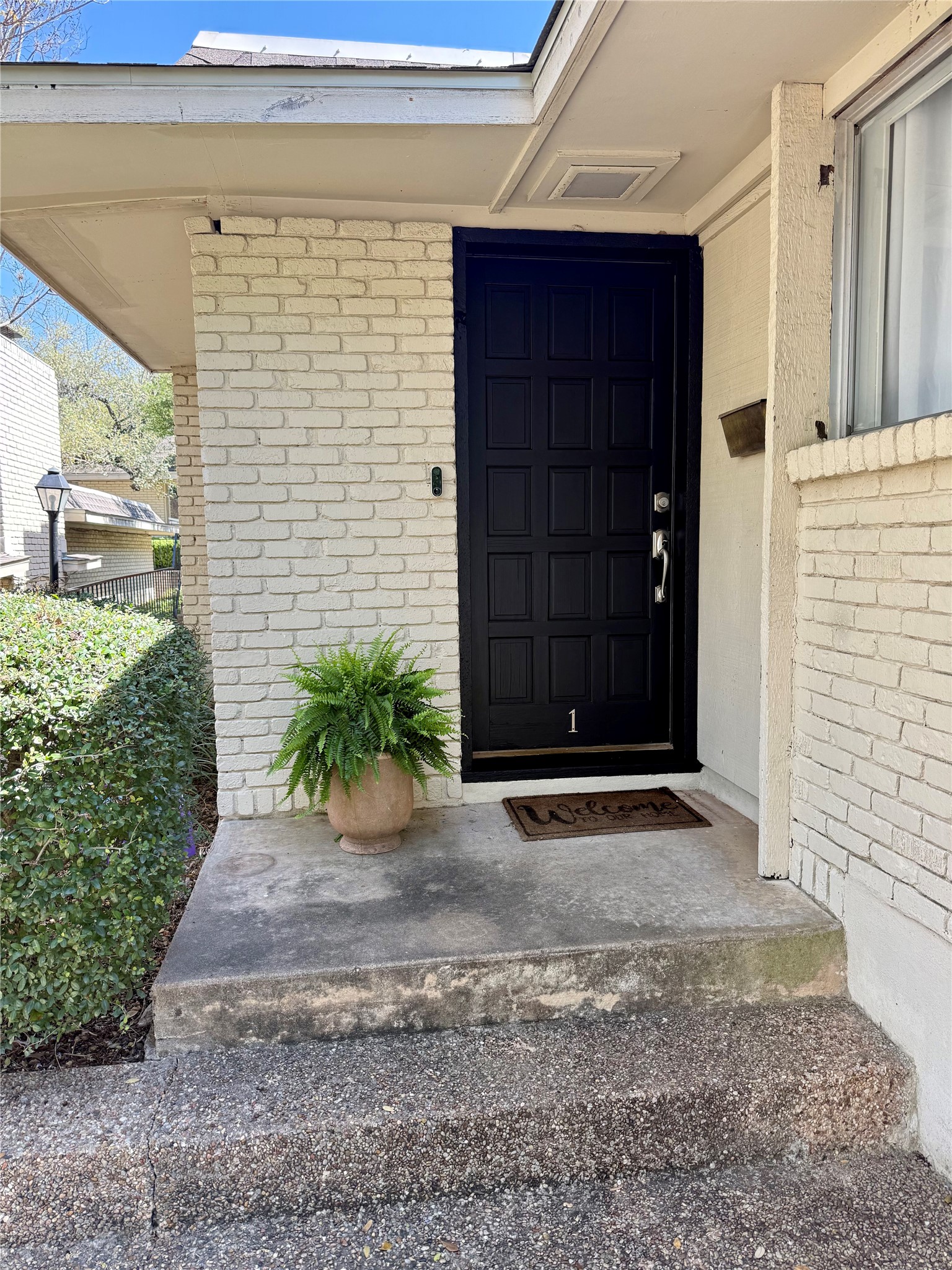 3201 Pecos Street, Unit 1 Austin, TX 78703 - Photo 23 of 25 Private entry