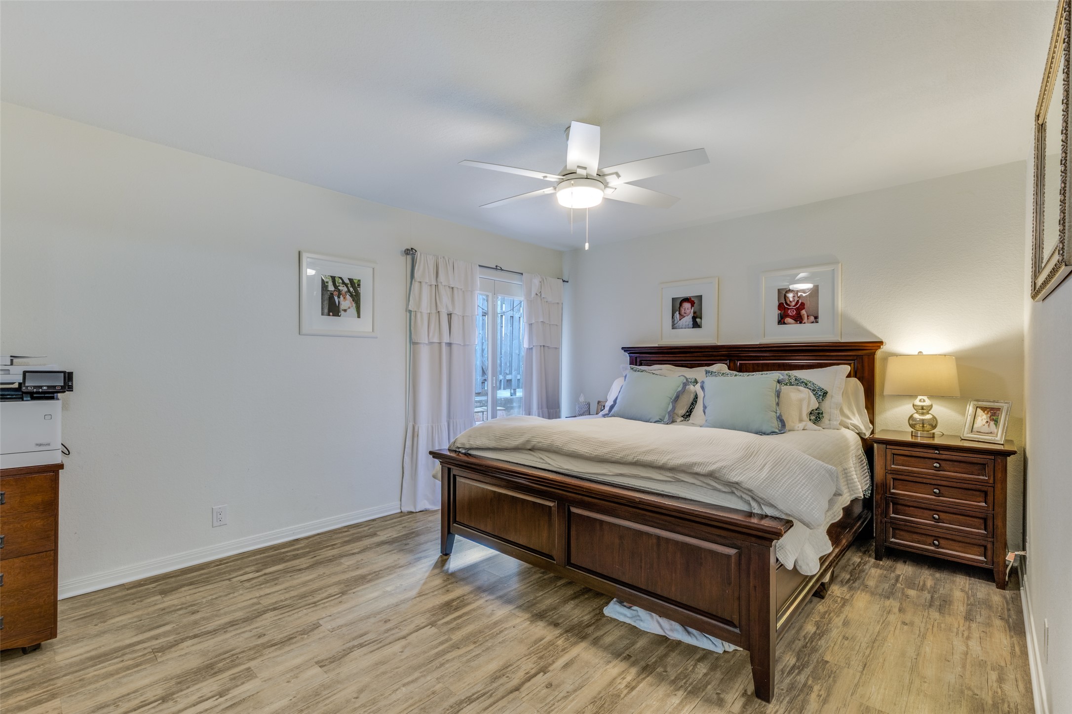 3201 Pecos Street, Unit 1 Austin, TX 78703 - Photo 9 of 25 Large primary suite with ensuite bath and big walk in closet