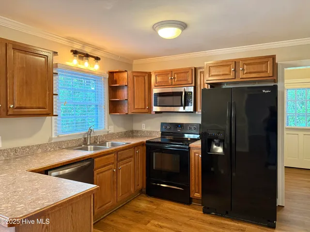 $1,995 | 103 Amber Lane, Greenville, NC 27834