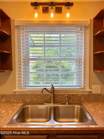 $1,995 | 103 Amber Lane, Greenville, NC 27834