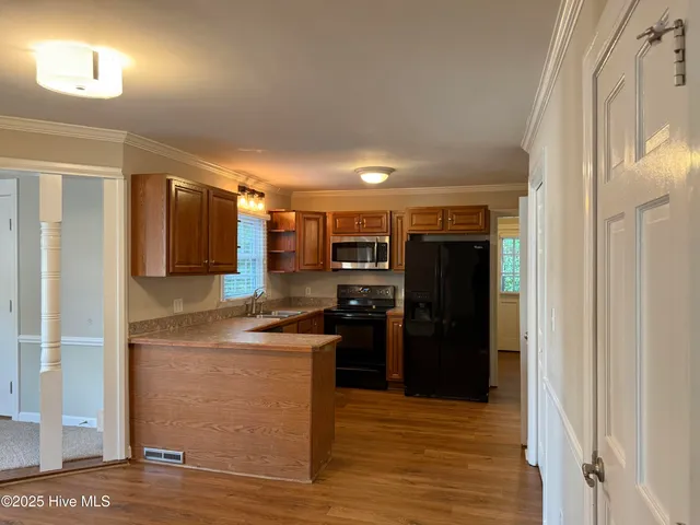 $1,995 | 103 Amber Lane, Greenville, NC 27834