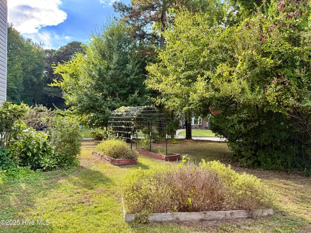 $1,995 | 103 Amber Lane, Greenville, NC 27834