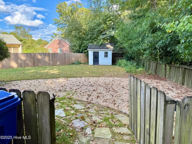 $1,995 | 103 Amber Lane, Greenville, NC 27834