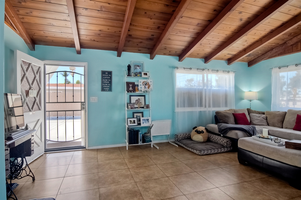 1085-1087 Regal Road Encinitas, CA 92024 - Photo 2 of 25