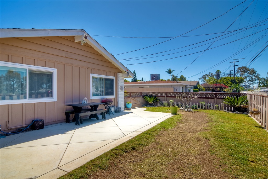 1085-1087 Regal Road Encinitas, CA 92024 - Photo 13 of 25