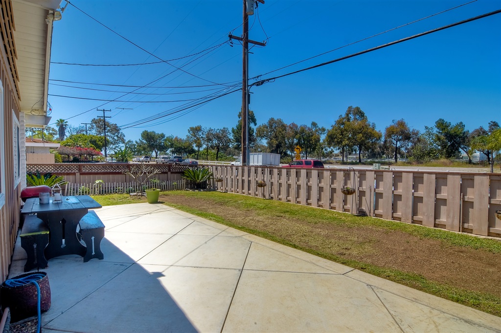1085-1087 Regal Road Encinitas, CA 92024 - Photo 23 of 25