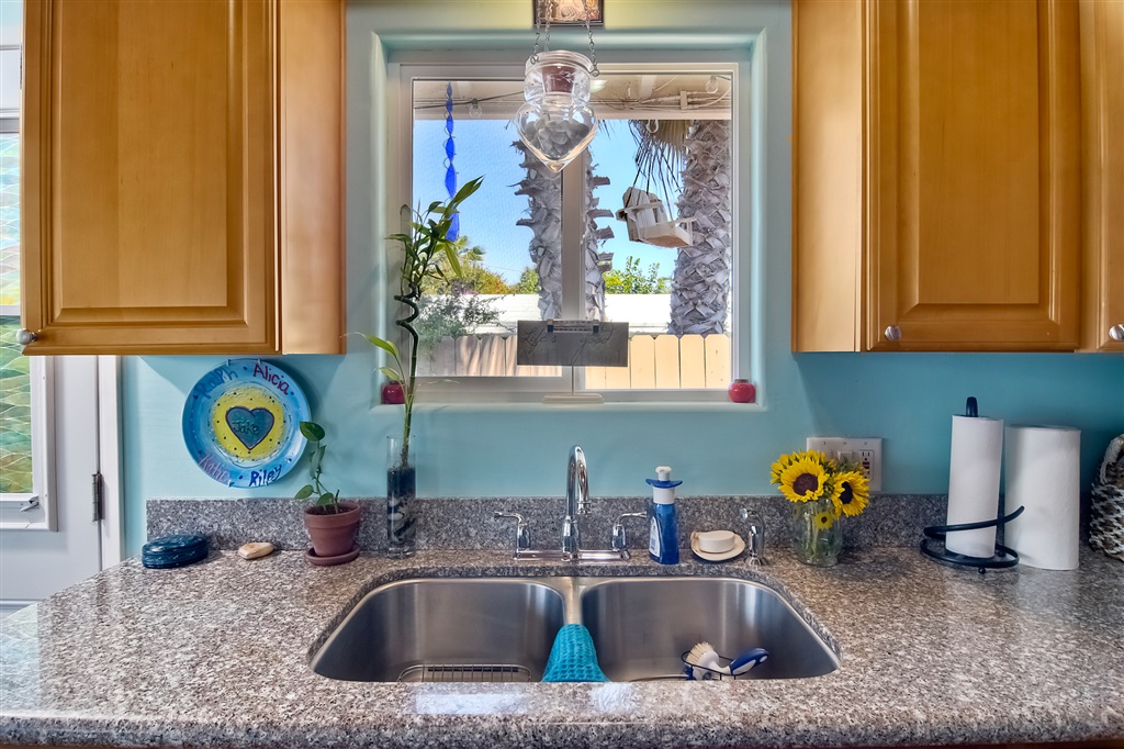 1085-1087 Regal Road Encinitas, CA 92024 - Photo 8 of 25