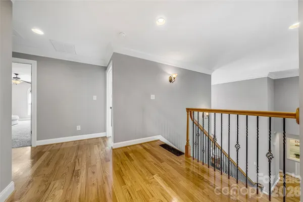 $850,000 | 5873 Bakers Point, Hickory, NC 28602