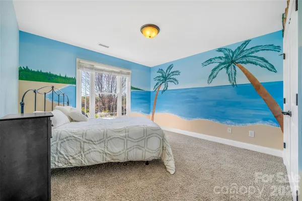 $850,000 | 5873 Bakers Point, Hickory, NC 28602