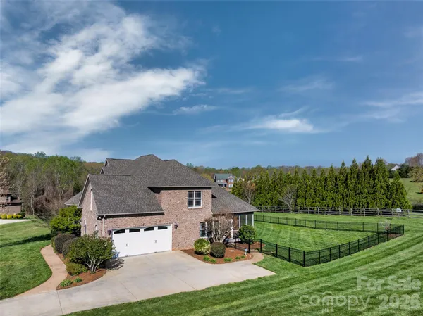 $850,000 | 5873 Bakers Point, Hickory, NC 28602