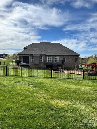 $850,000 | 5873 Bakers Point, Hickory, NC 28602