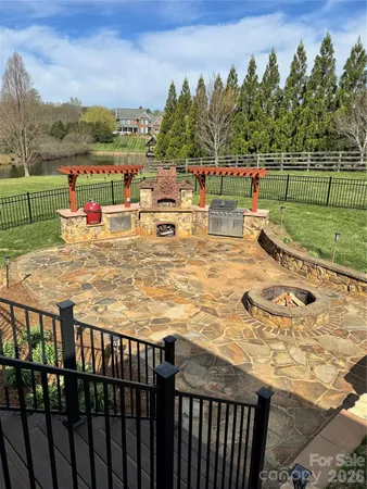 $850,000 | 5873 Bakers Point, Hickory, NC 28602