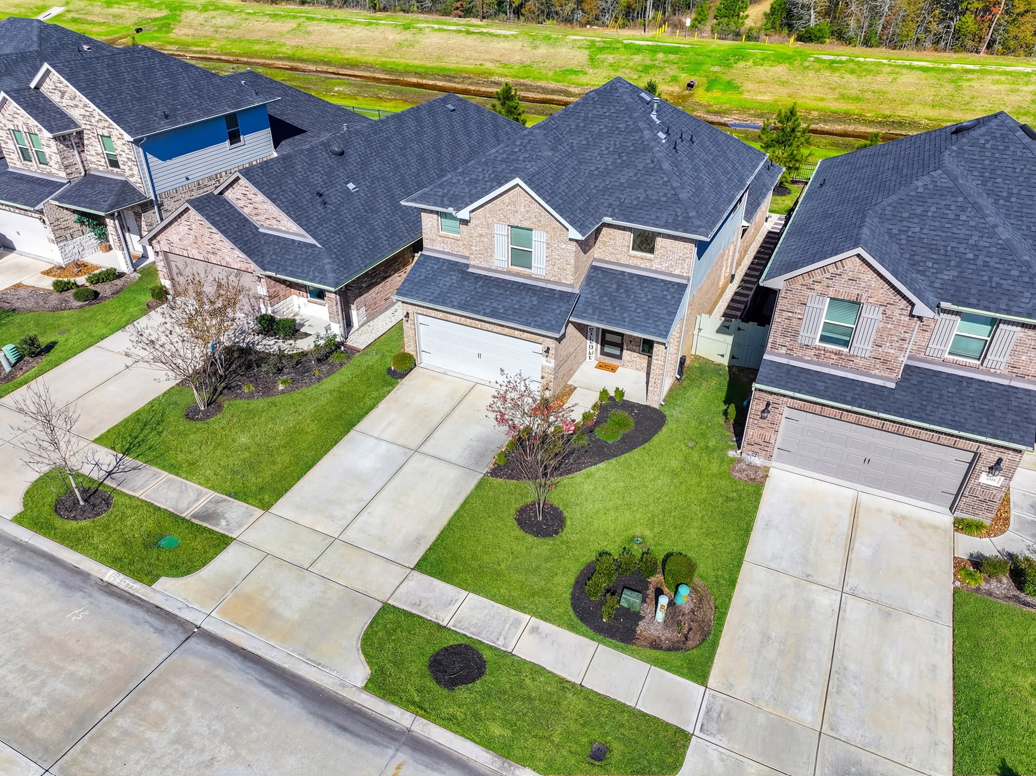 9221 Inland Leather Lane Conroe, TX 77385 - Photo 5 of 47