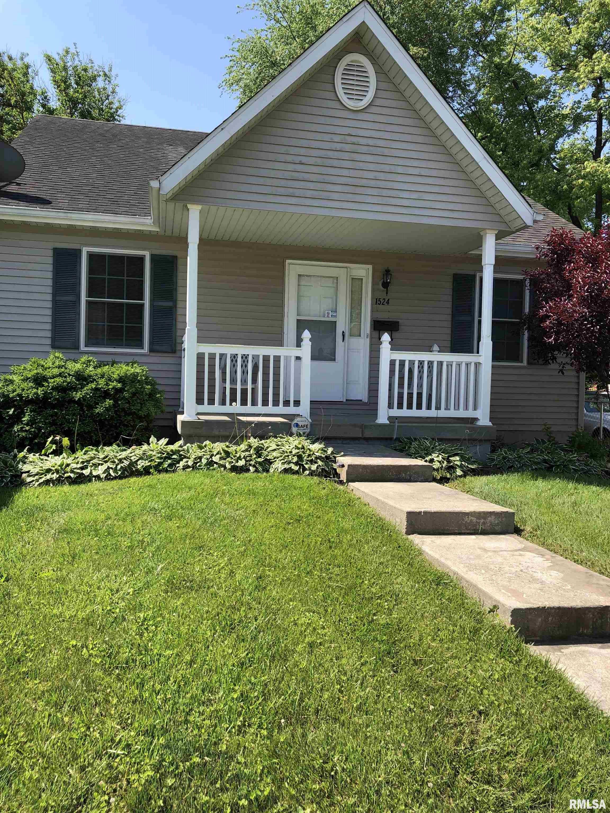 1524 East Jackson Street Springfield, IL 62703 - Photo 1 of 7