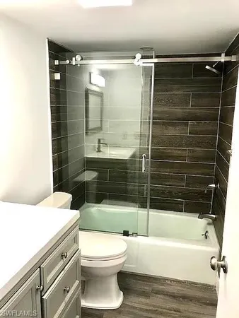 $1,750 | 200 Valley Stream Drive, Unit 8B, Naples, FL 34113