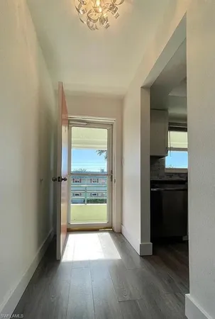 $1,750 | 200 Valley Stream Drive, Unit 8B, Naples, FL 34113