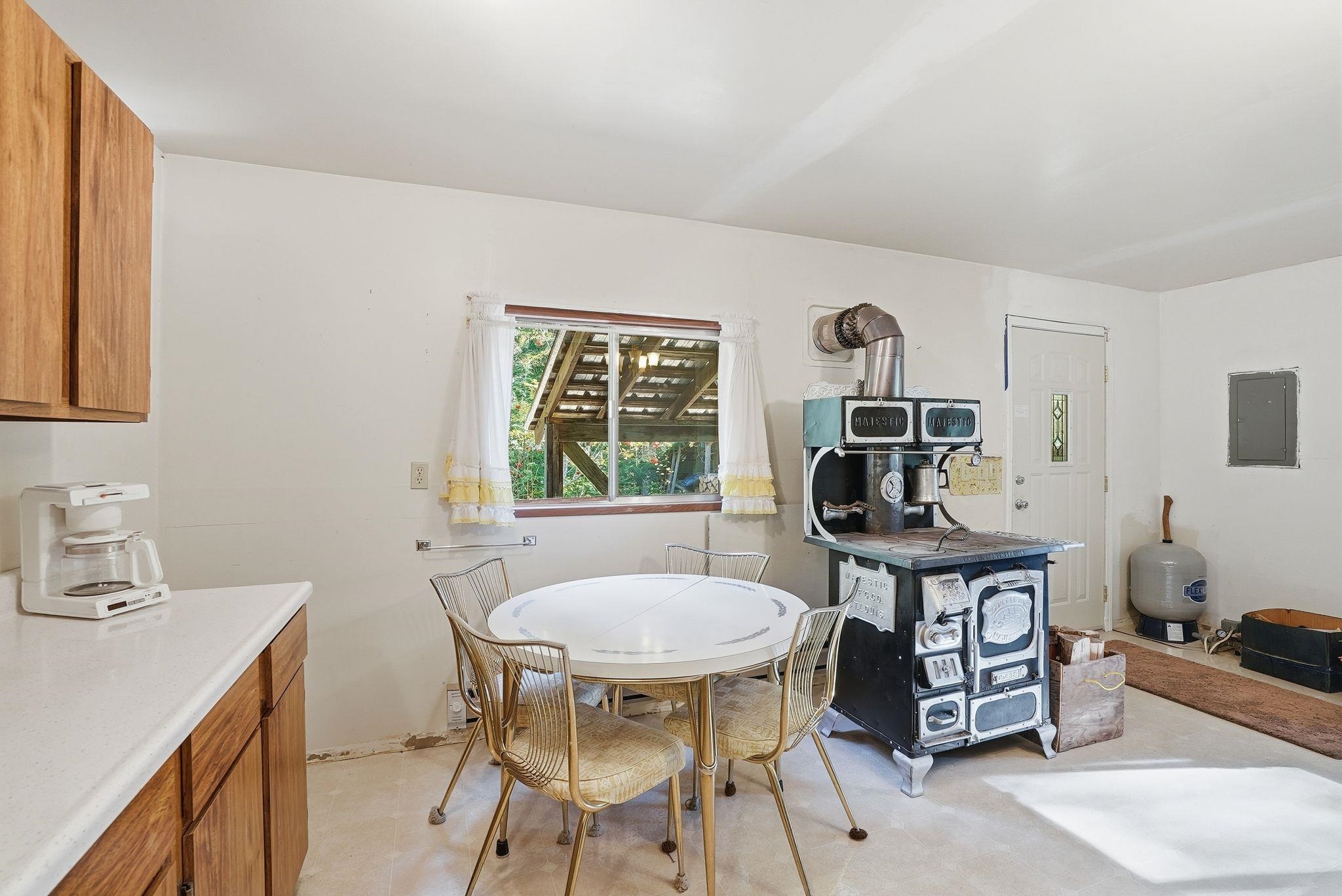 281 Four Dog Lane Cusick, WA 99119 - Photo 10 of 37