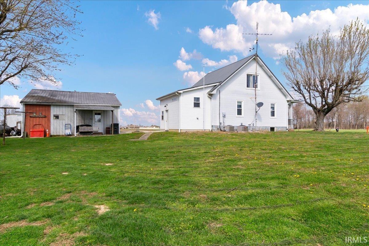 1199 West 47th Street Jasper, IN 47546 - Photo 2 of 31