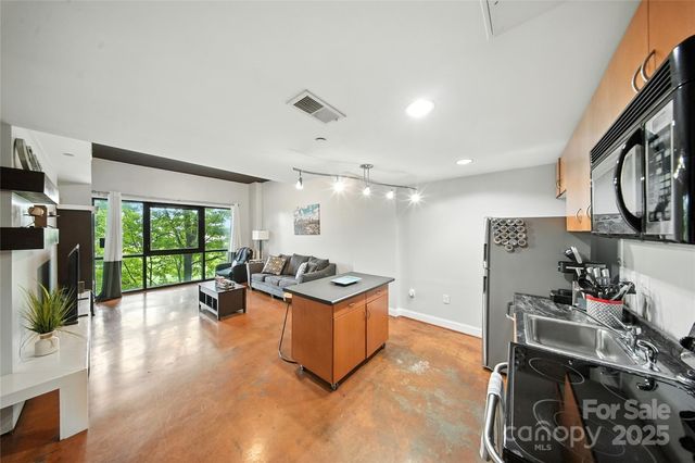 $243,000 | 715 North Church Street, Unit 215, Charlotte, NC 28202