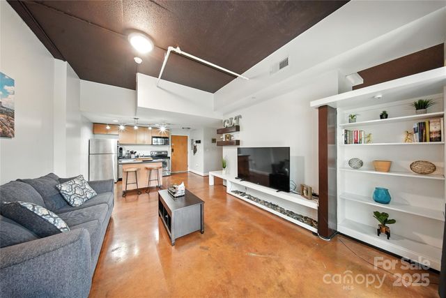 $243,000 | 715 North Church Street, Unit 215, Charlotte, NC 28202