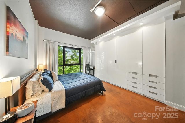 $243,000 | 715 North Church Street, Unit 215, Charlotte, NC 28202