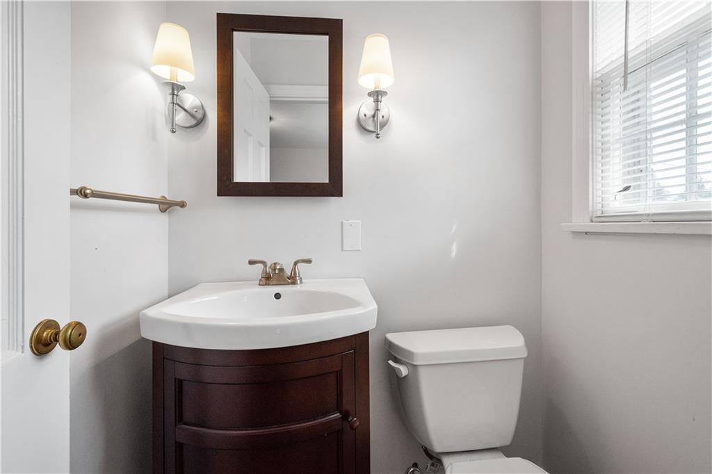 921 Osage Road Pittsburgh, PA 15243 - Photo 15 of 35 Gallery Image 15